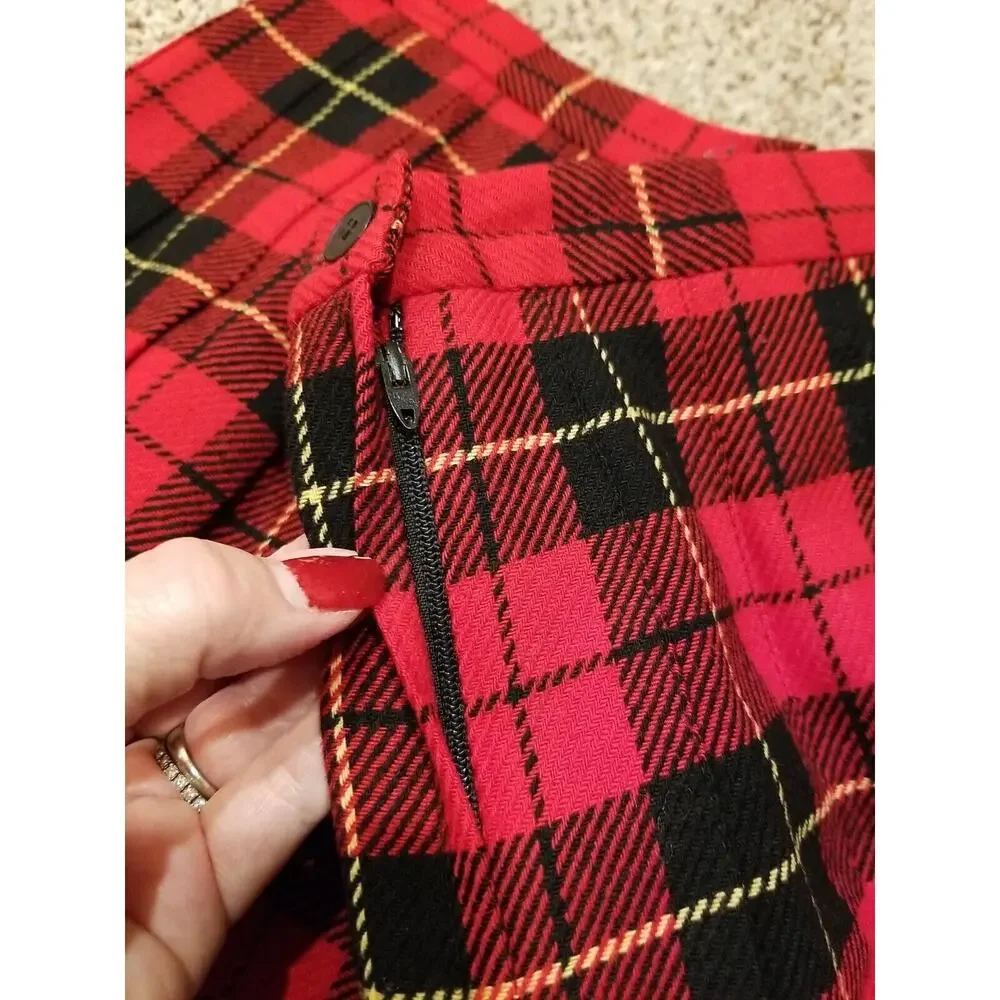 Vintage Pendleton Pleated Below‎ Knee Skirt Womens Size 14P Plaid Red Black Wool - Picture 8 of 8